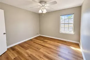 2037 Chastain Park Ct NE, Atlanta, GA 30342 - Photo 4
