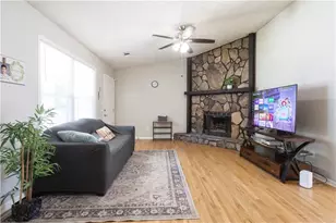 1971 Marshes Glenn Dr, Norcross, GA 30071 - Photo 4