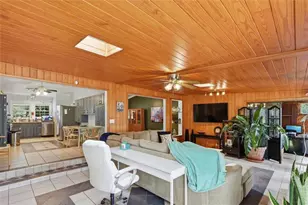 6810 Sunny Brook Ln, Sandy Springs, GA 30328 - Photo 10