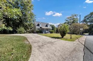 737 Carlton St SE, Gainesville, GA 30501 - Photo 4