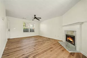 9464 Lakeview Rd, Union City, GA 30291 - Photo 6
