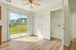9464 Lakeview Rd, Union City, GA 30291 - Photo 4