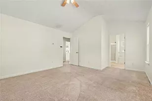9464 Lakeview Rd, Union City, GA 30291 - Photo 14