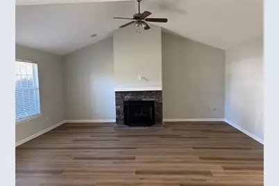 331 Wildwood Circle SE, Calhoun, GA 30701 - Photo 2
