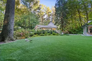 695 W Conway Dr, Atlanta, GA 30327 - Photo 32
