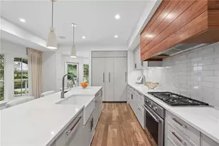 695 W Conway Dr, Atlanta, GA 30327 - Photo 14