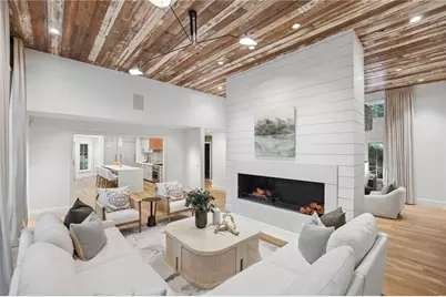695 W Conway Drive, Atlanta, GA 30327 - Photo 10