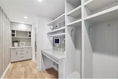 695 W Conway Drive, Atlanta, GA 30327 - Photo 16