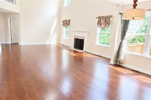 3811 Roxfield Dr, Buford, GA 30518 - Photo 4