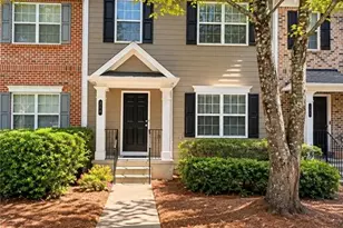 724 Breeze Ln, Woodstock, GA 30188 - Photo 2