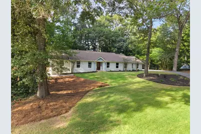 860 Landmark Drive, Sandy Springs, GA 30342 - Photo 2