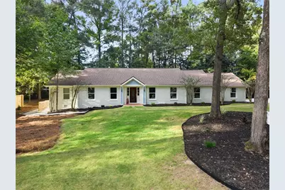 860 Landmark Drive, Sandy Springs, GA 30342 - Photo 1