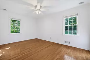 415 Forest Hills Dr, Sandy Springs, GA 30342 - Photo 26