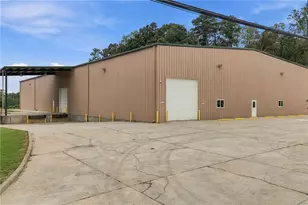 325 Poplar St, Buford, GA 30518 - Photo 1