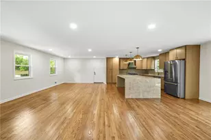 6628 Cherry Tree Ln, Sandy Springs, GA 30328 - Photo 8