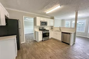 1070 Big Haynes Dr, Grayson, GA 30017 - Photo 4