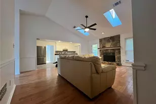 265 Barrington Dr E, Roswell, GA 30076 - Photo 4