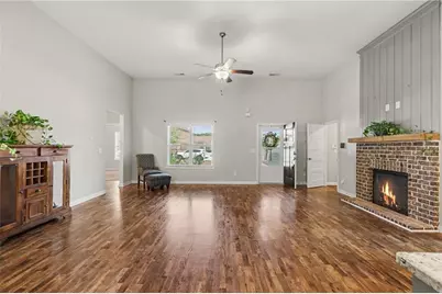 119 Springwood Drive, Carrollton, GA 30117 - Photo 8