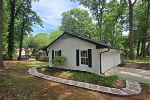4783 Hickory Ct SW, Lilburn, GA 30047 - Photo 18