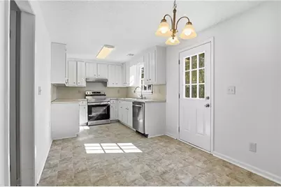4400 Hidden Meadow Circle, Sugar Hill, GA 30518 - Photo 2