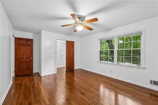 3324 Henderson Creek Rd, Atlanta, GA 30341 - Photo 16