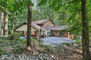 3324 Henderson Creek Rd, Atlanta, GA 30341 - Photo 26