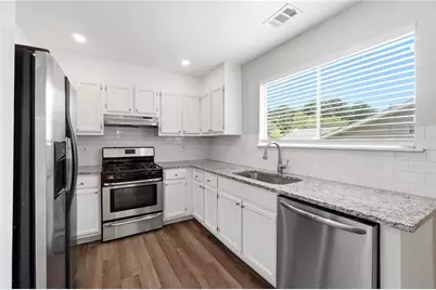 8413 Glenwoods Terrace, Riverdale, GA 30274 - Photo 4
