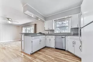 2104 Cason Dr, Marietta, GA 30066 - Photo 8