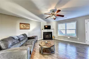 782 Kaitlyn Dr, Loganville, GA 30052 - Photo 12