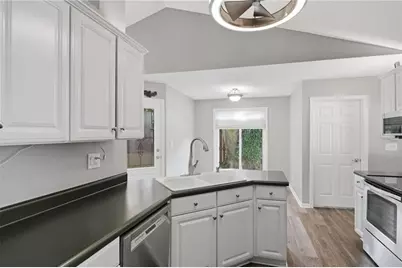 584 Fernstone Trail, Lawrenceville, GA 30046 - Photo 14