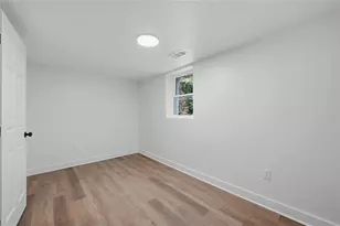 1242 Centra Villa Dr SW, Atlanta, GA 30311 - Photo 8