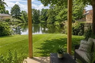 7953 Woodlake Dr, Riverdale, GA 30274 - Photo 10