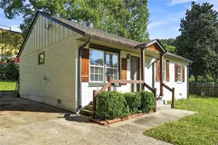 8570 Kennesaw Ct, Jonesboro, GA 30238 - Photo 2