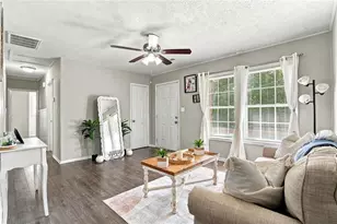 8570 Kennesaw Ct, Jonesboro, GA 30238 - Photo 4