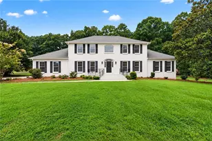 560 Hawthorne Dr, Fayetteville, GA 30214 - Photo 2