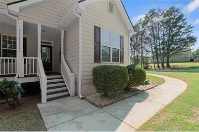 125 Kevins Drive, Hampton, GA 30228 - Photo 2
