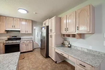 102 Lindsey Court NE, Calhoun, GA 30701 - Photo 10