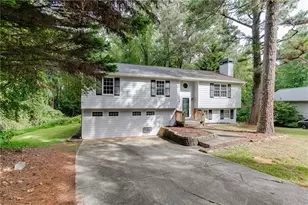 6211 Laurel Wood Trail, Flowery Branch, GA 30542 - Photo 2