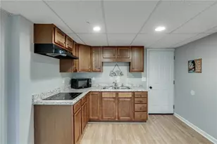6211 Laurel Wood Trail, Flowery Branch, GA 30542 - Photo 36