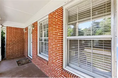 1063 Lakeshore Drive, Gainesville, GA 30501 - Photo 12