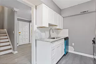 836 Lake Hollow Blvd, Marietta, GA 30064 - Photo 8