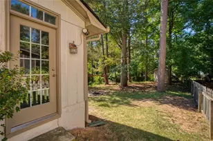 2494 Rhoanoke Dr, Duluth, GA 30096 - Photo 10