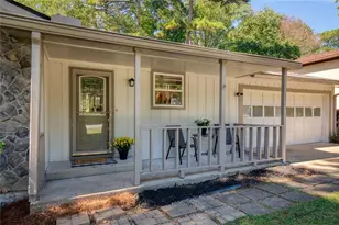 2494 Rhoanoke Dr, Duluth, GA 30096 - Photo 2