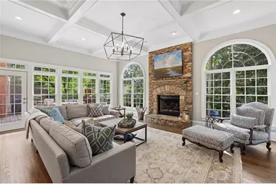 2237 Old Brooke Lane, Dunwoody, GA 30338 - Photo 10