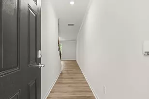 4200 Kestrel Ct, Gainesville, GA 30506 - Photo 2