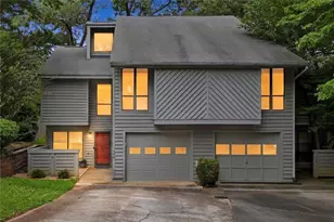 1098 Creatwood Pl SE, Smyrna, GA 30080 - Photo 2
