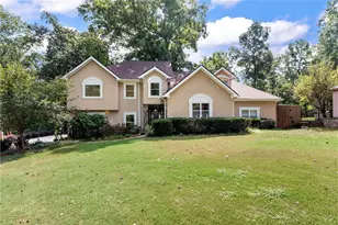 6319 Lakeview Dr, Buford, GA 30518 - Photo 1