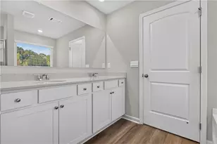 129 King Vlg, Braselton, GA 30517 - Photo 18