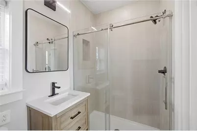 184 W Jarrard St Unit 3, Cleveland, GA 30528 - Photo 6