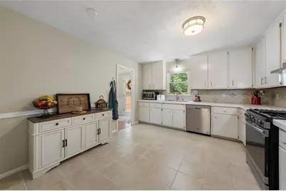 7080 Sumit Creek Drive NW, Kennesaw, GA 30152 - Photo 10